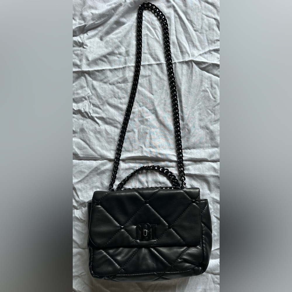 Badgley Mischka Black Quilted Shoulder Bag - Picture 4 of 8